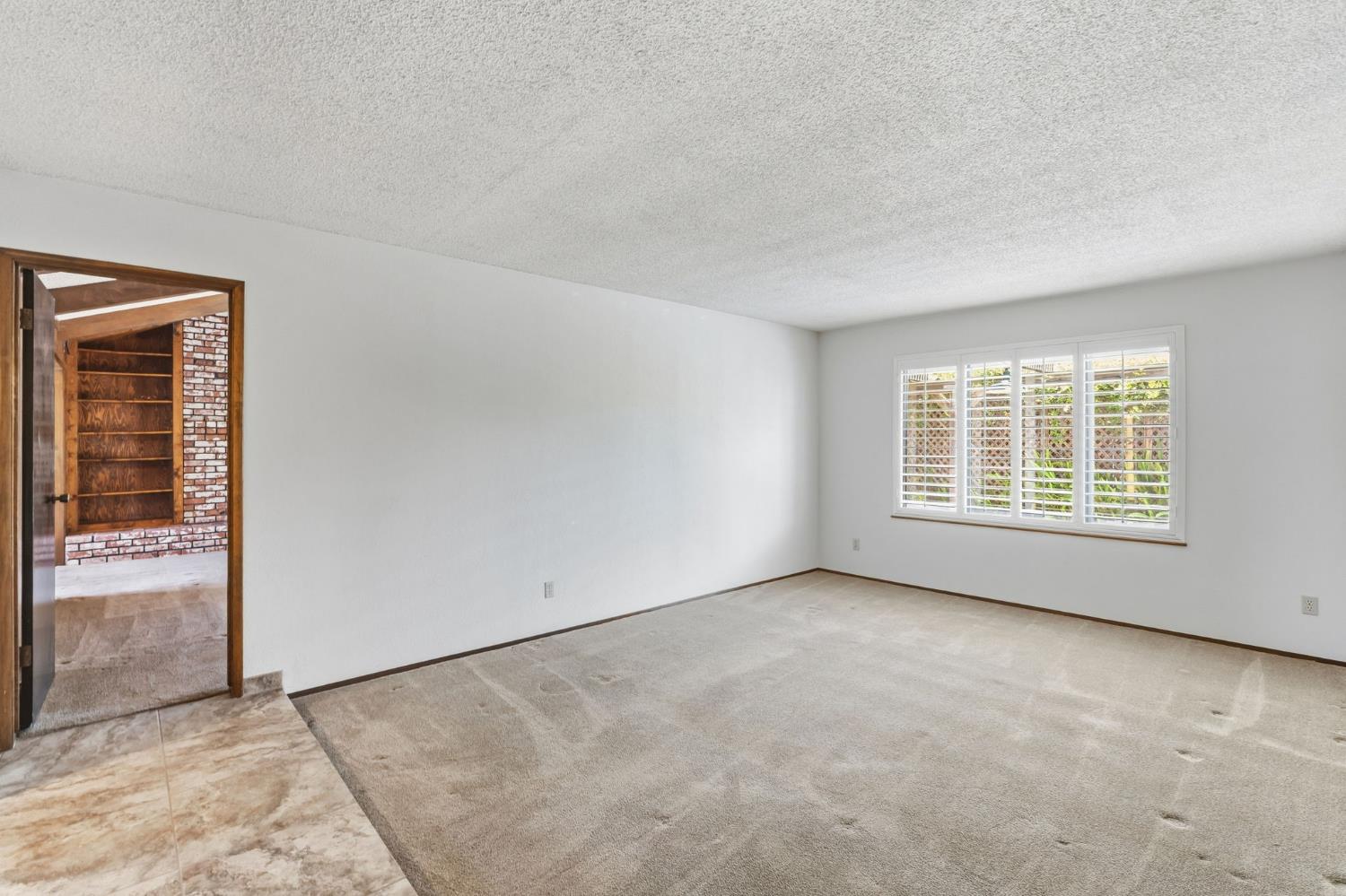 867 E Frederick Ave, Fresno, CA 93720