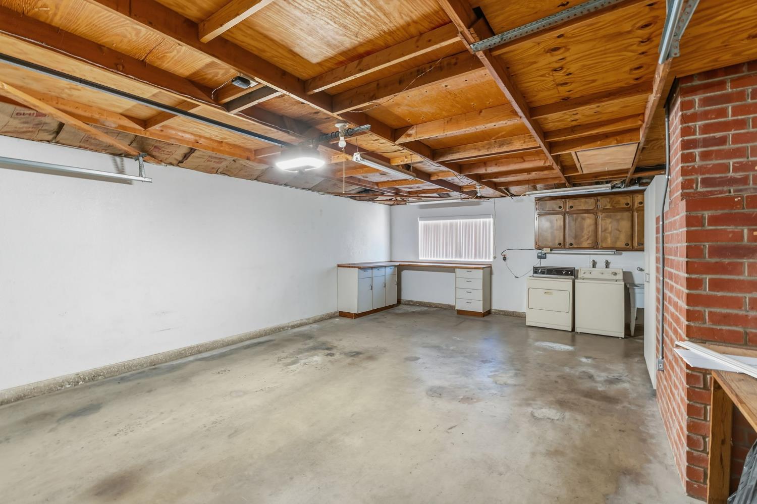 867 E Frederick Ave, Fresno, CA 93720