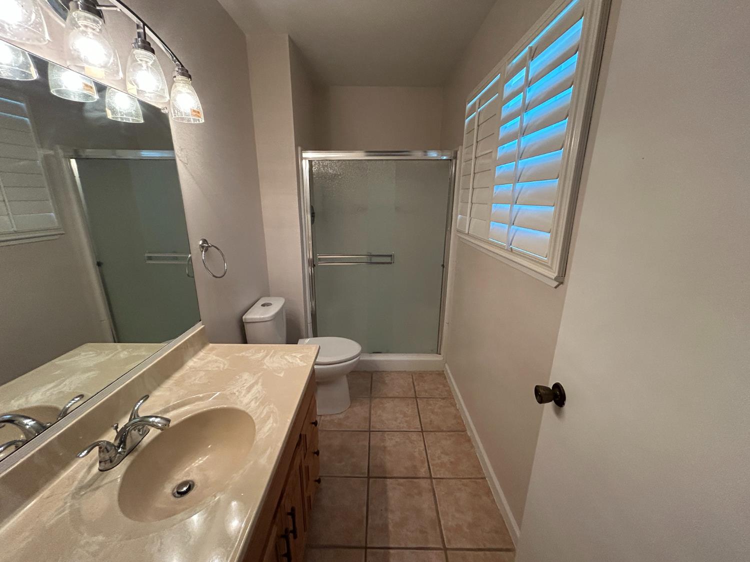 420 W Houston St, Coalinga, CA 93210