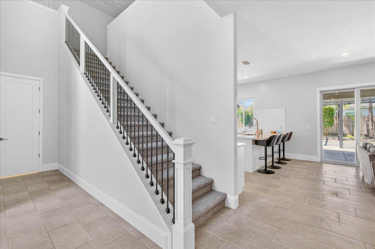 338 Boulder Dr S, Madera, CA 93636