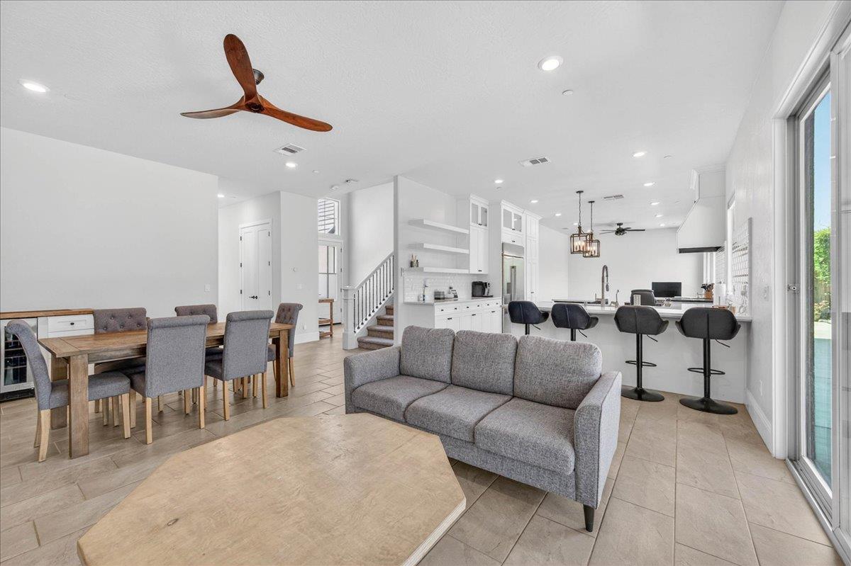 338 Boulder Dr S, Madera, CA 93636