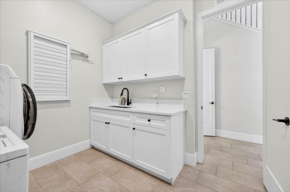 338 Boulder Dr S, Madera, CA 93636