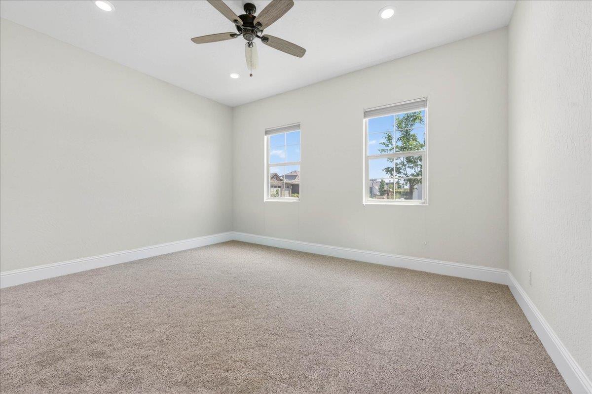 338 Boulder Dr S, Madera, CA 93636