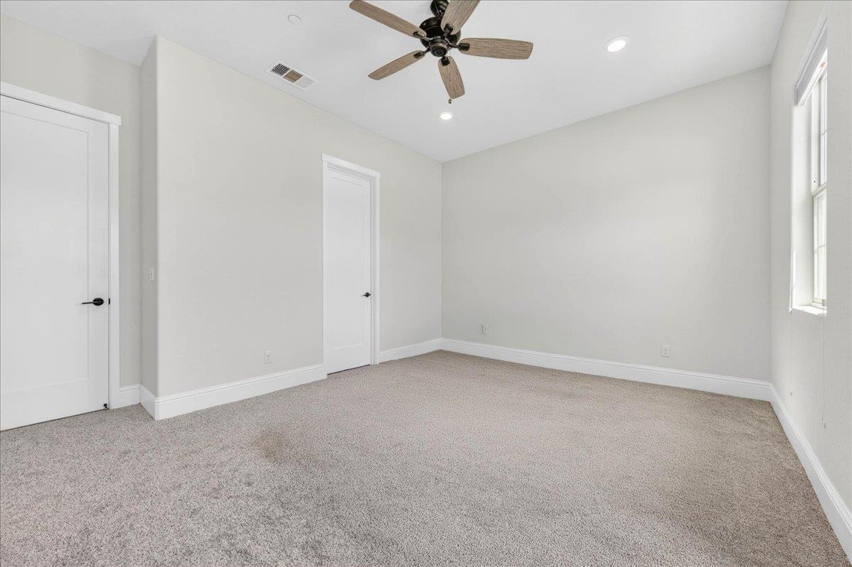338 Boulder Dr S, Madera, CA 93636