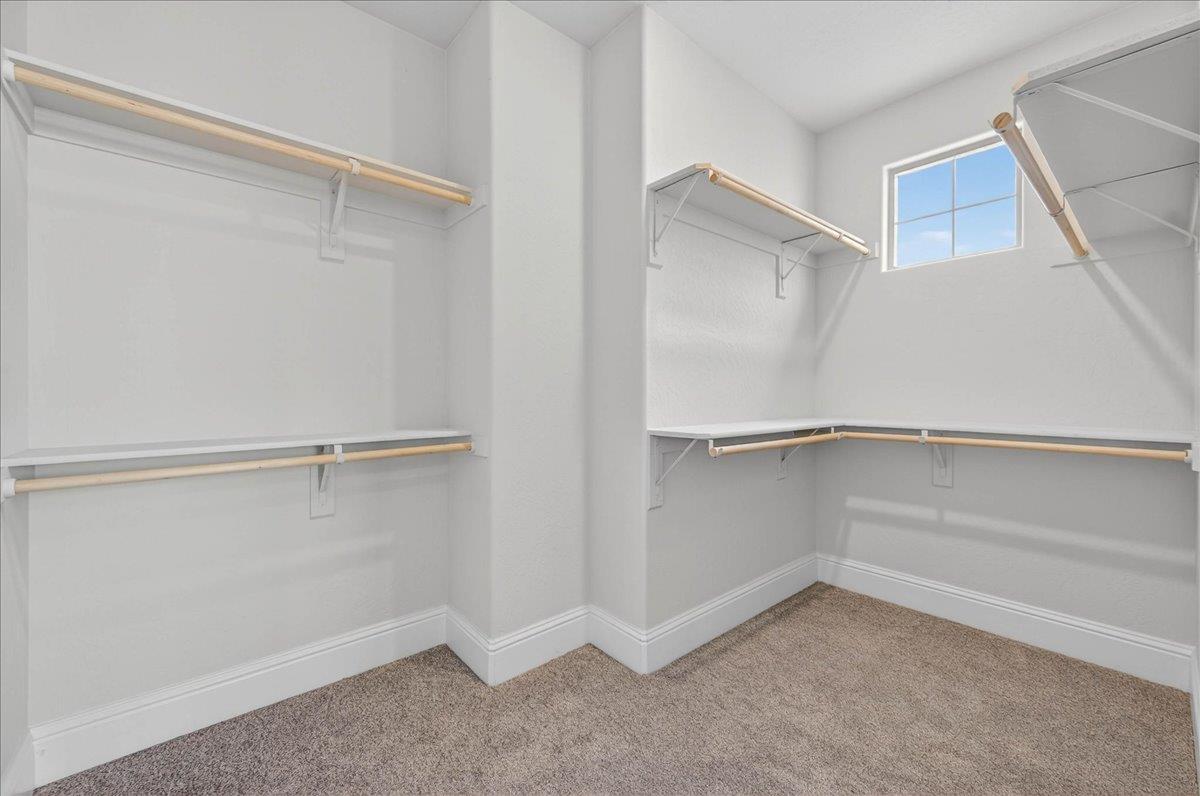 338 Boulder Dr S, Madera, CA 93636