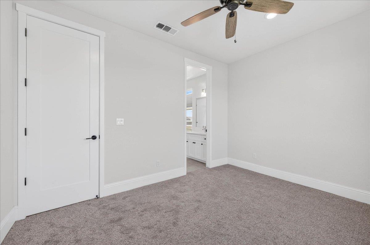 338 Boulder Dr S, Madera, CA 93636