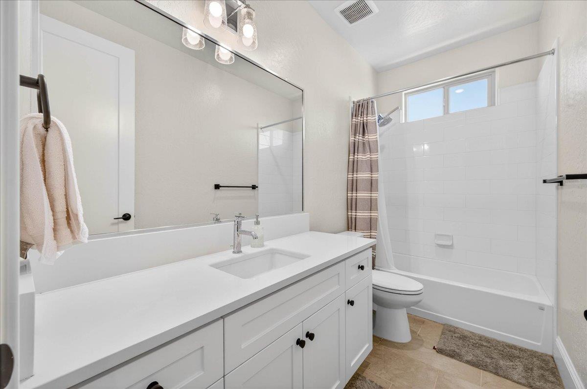 338 Boulder Dr S, Madera, CA 93636