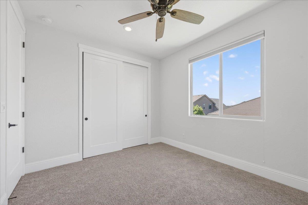 338 Boulder Dr S, Madera, CA 93636