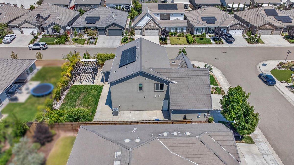 338 Boulder Dr S, Madera, CA 93636