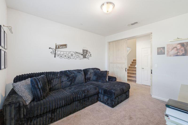 1799 Florence Ave, Dinuba, CA 93618