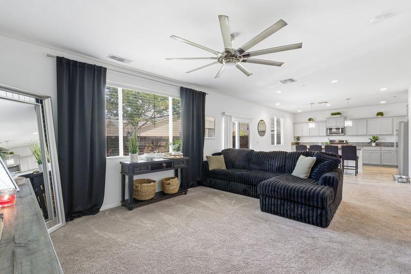 1799 Florence Ave, Dinuba, CA 93618