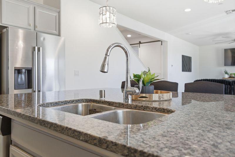 1799 Florence Ave, Dinuba, CA 93618