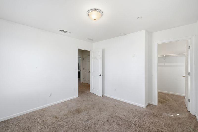 1799 Florence Ave, Dinuba, CA 93618