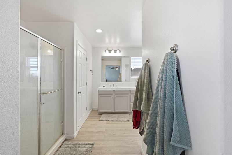 1799 Florence Ave, Dinuba, CA 93618