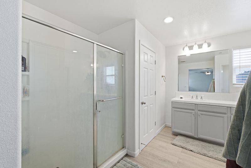 1799 Florence Ave, Dinuba, CA 93618