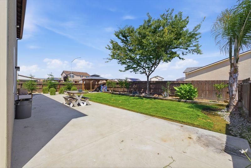 1799 Florence Ave, Dinuba, CA 93618
