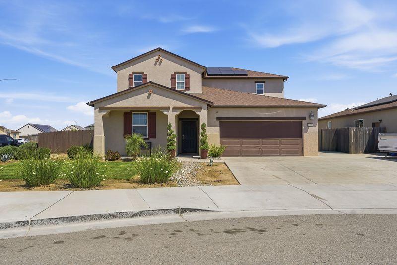 1799 Florence Ave, Dinuba, CA 93618