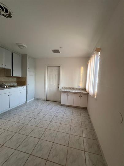 3555 E McKinley Ave, Fresno, CA 93703