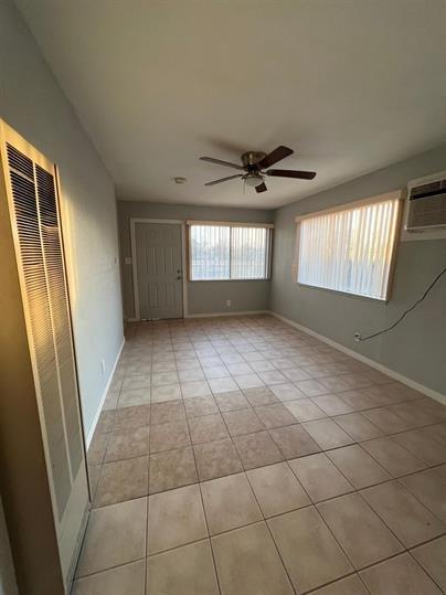 3555 E McKinley Ave, Fresno, CA 93703
