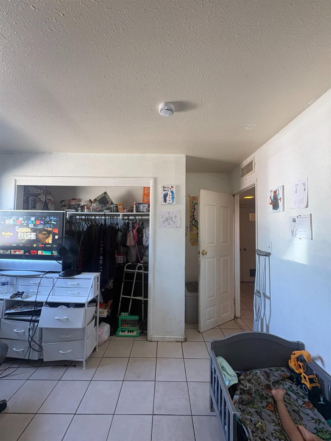 3555 E McKinley Ave, Fresno, CA 93703