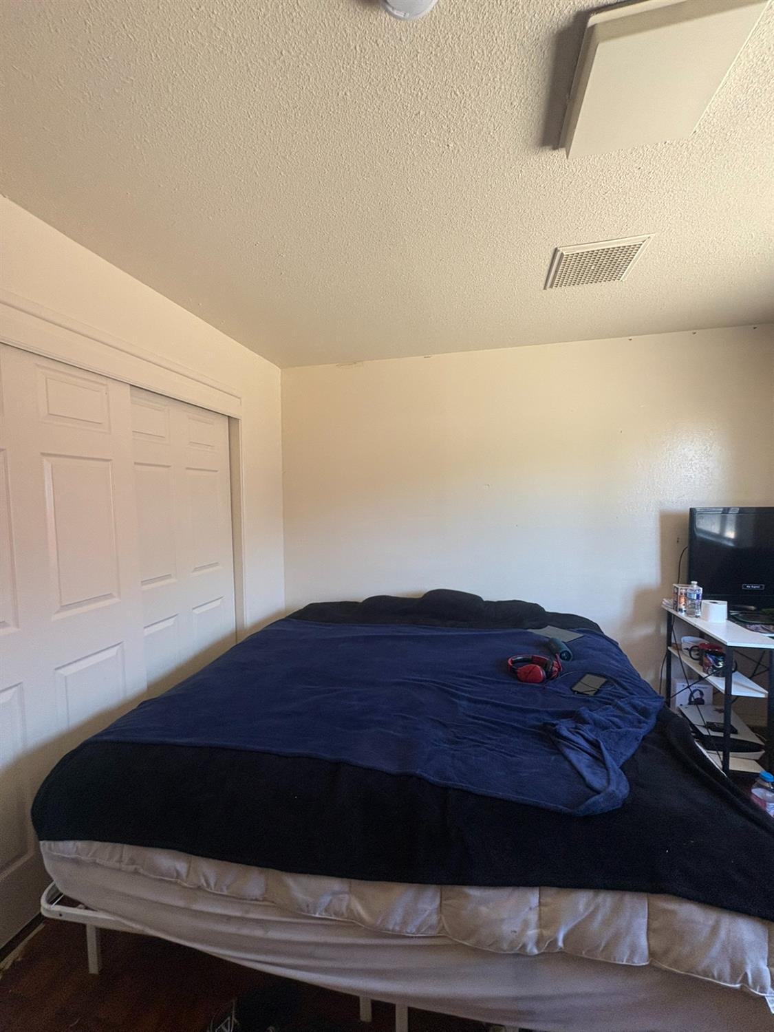 3555 E McKinley Ave, Fresno, CA 93703