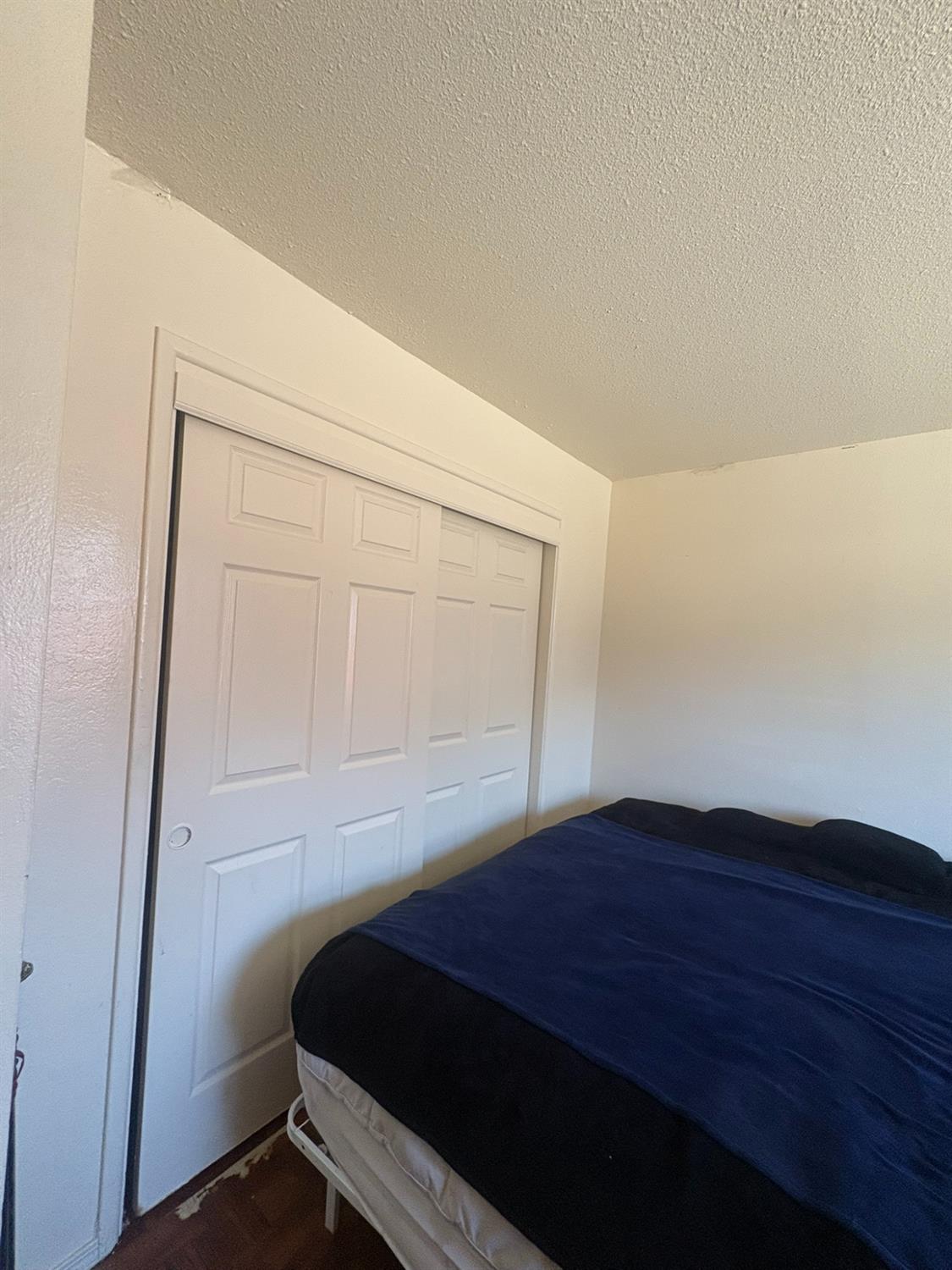 3555 E McKinley Ave, Fresno, CA 93703