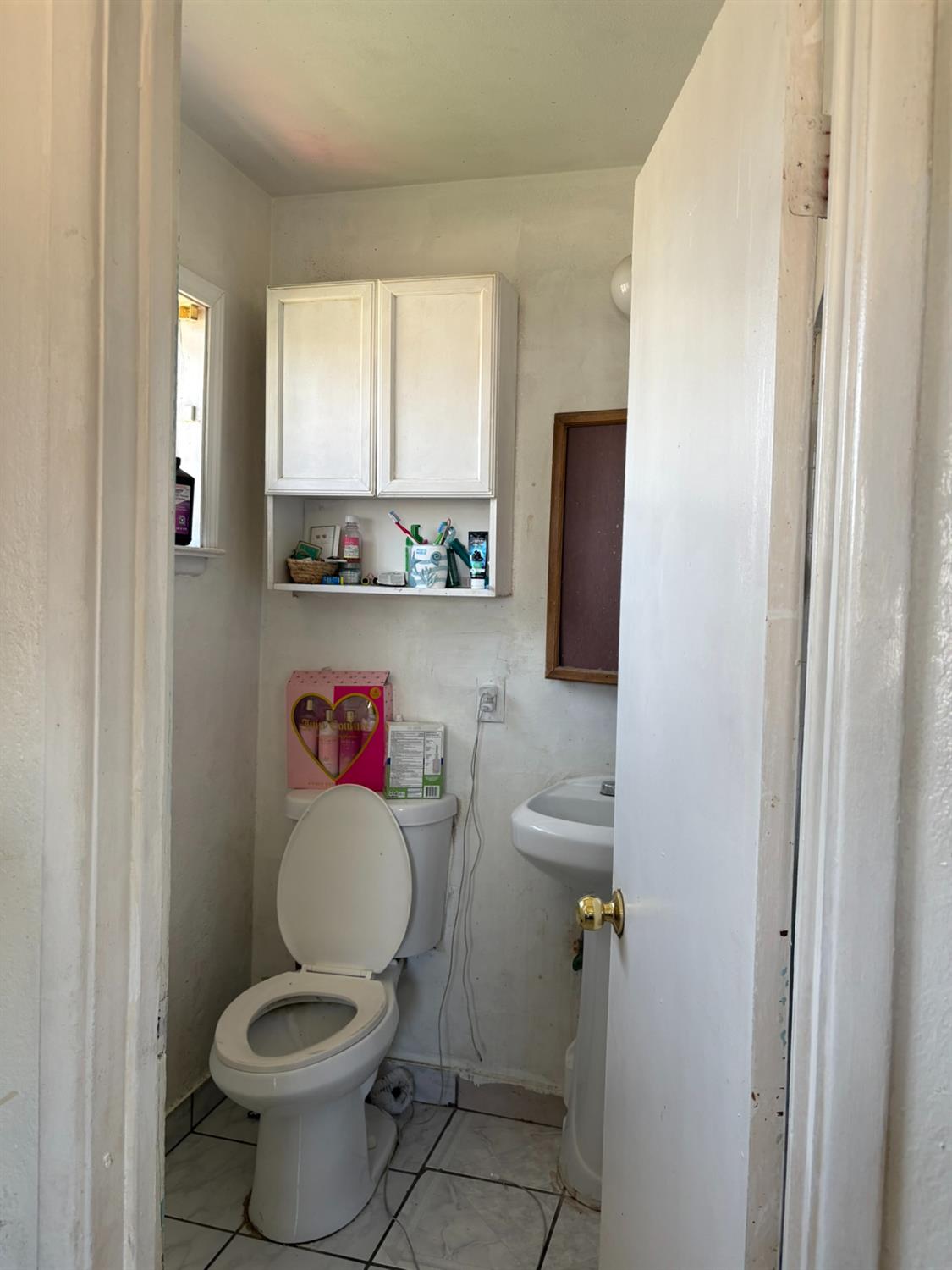 3555 E McKinley Ave, Fresno, CA 93703