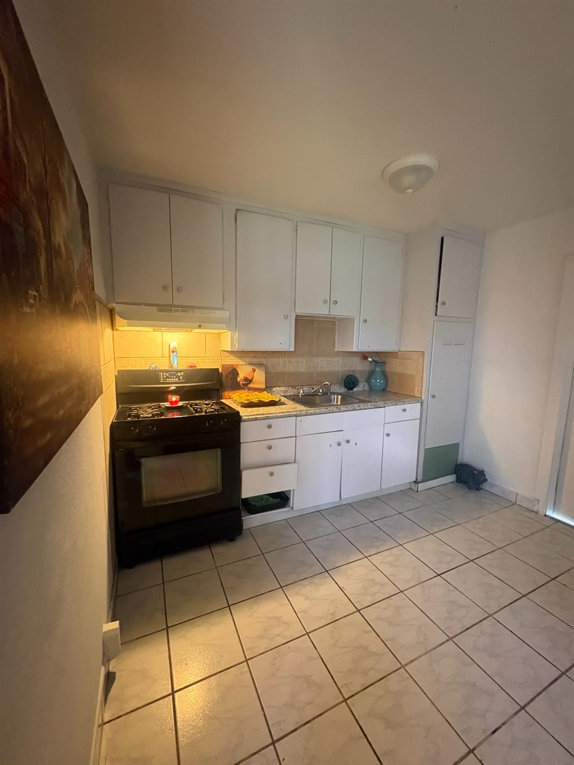 3555 E McKinley Ave, Fresno, CA 93703