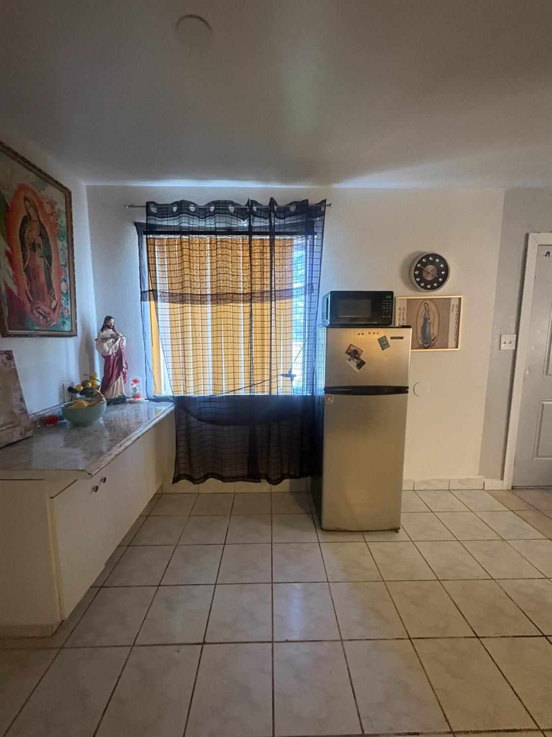 3555 E McKinley Ave, Fresno, CA 93703