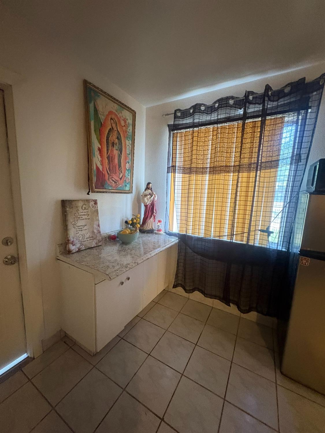 3555 E McKinley Ave, Fresno, CA 93703