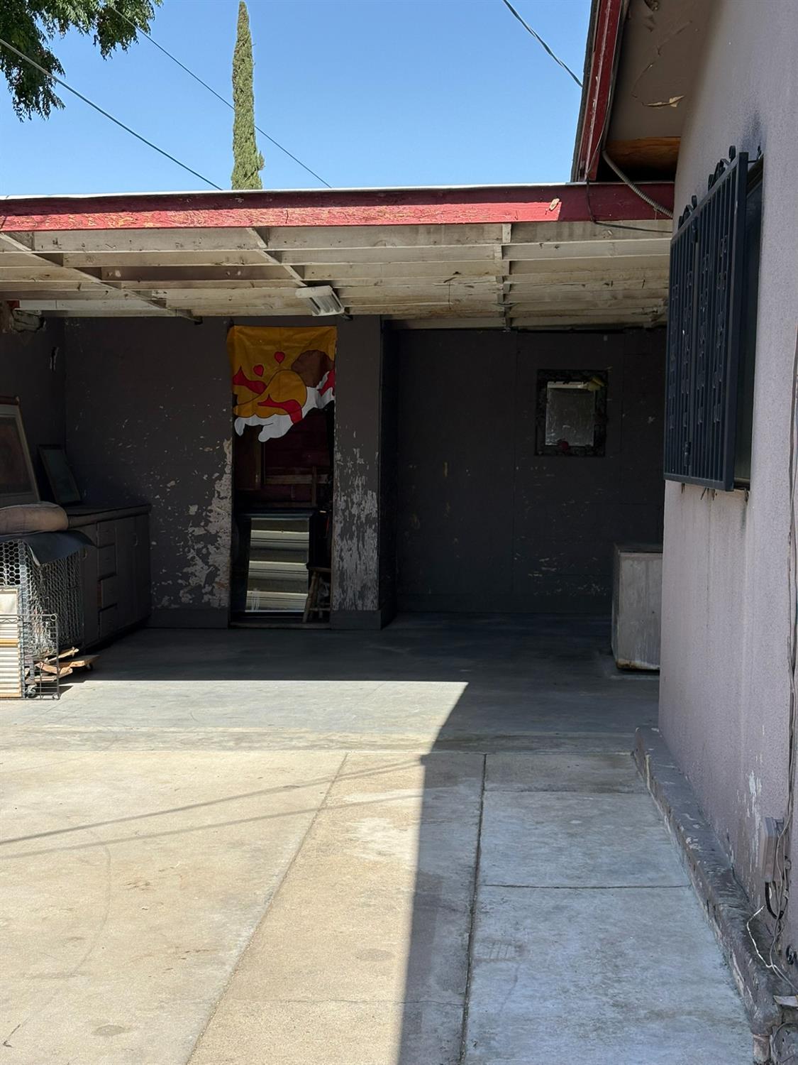3555 E McKinley Ave, Fresno, CA 93703
