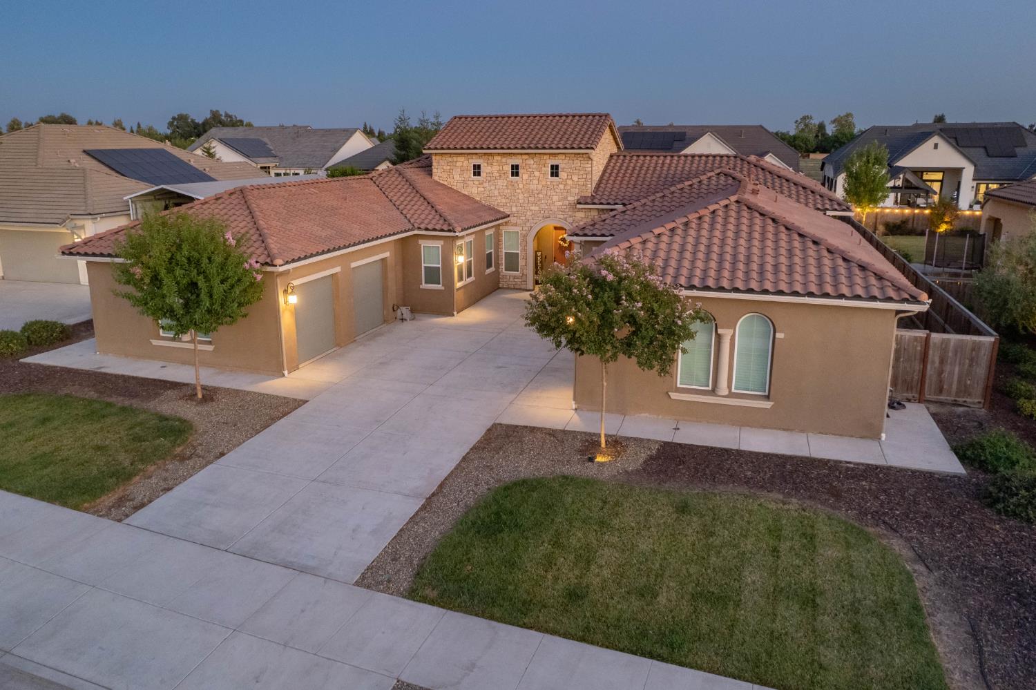 3601 Lark Ave, Visalia, CA 93291