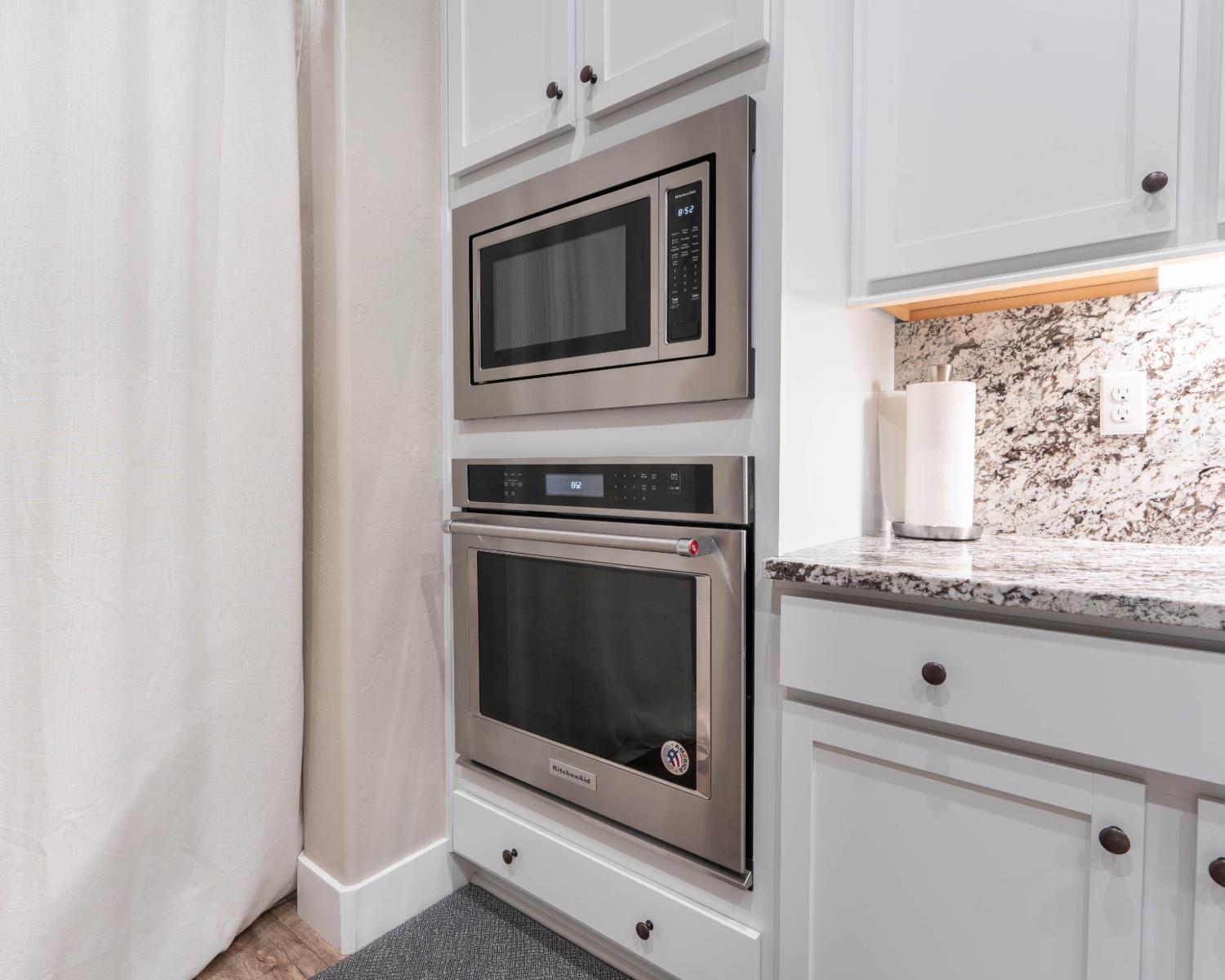 3601 Lark Ave, Visalia, CA 93291