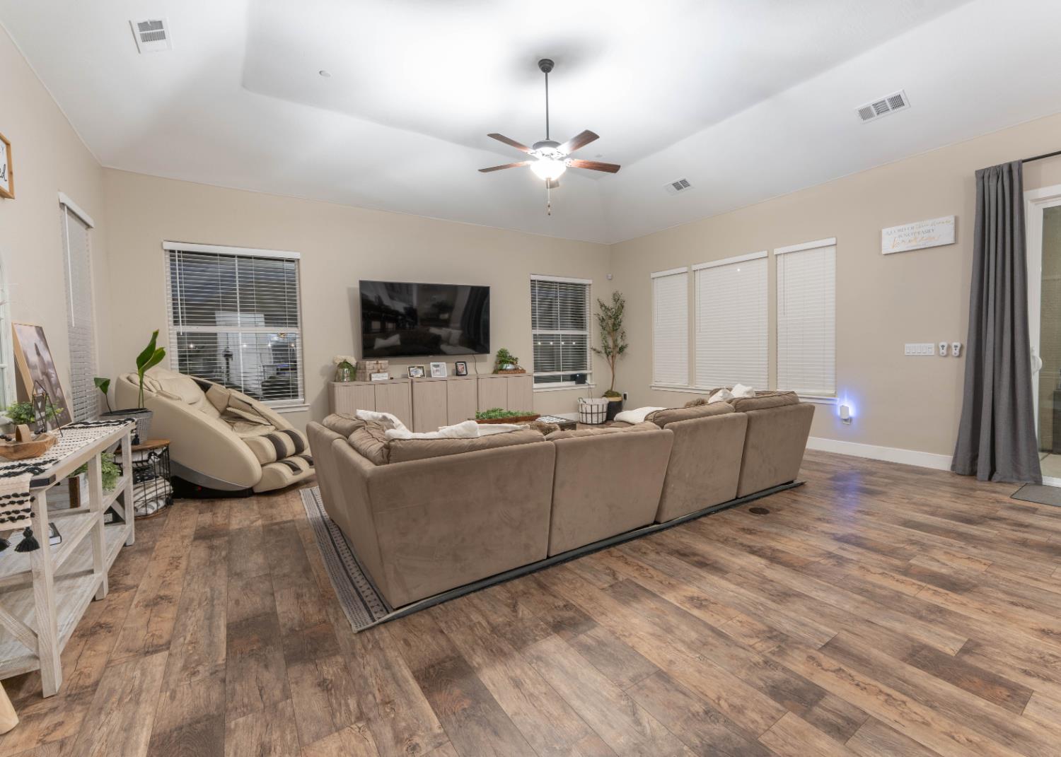 3601 Lark Ave, Visalia, CA 93291