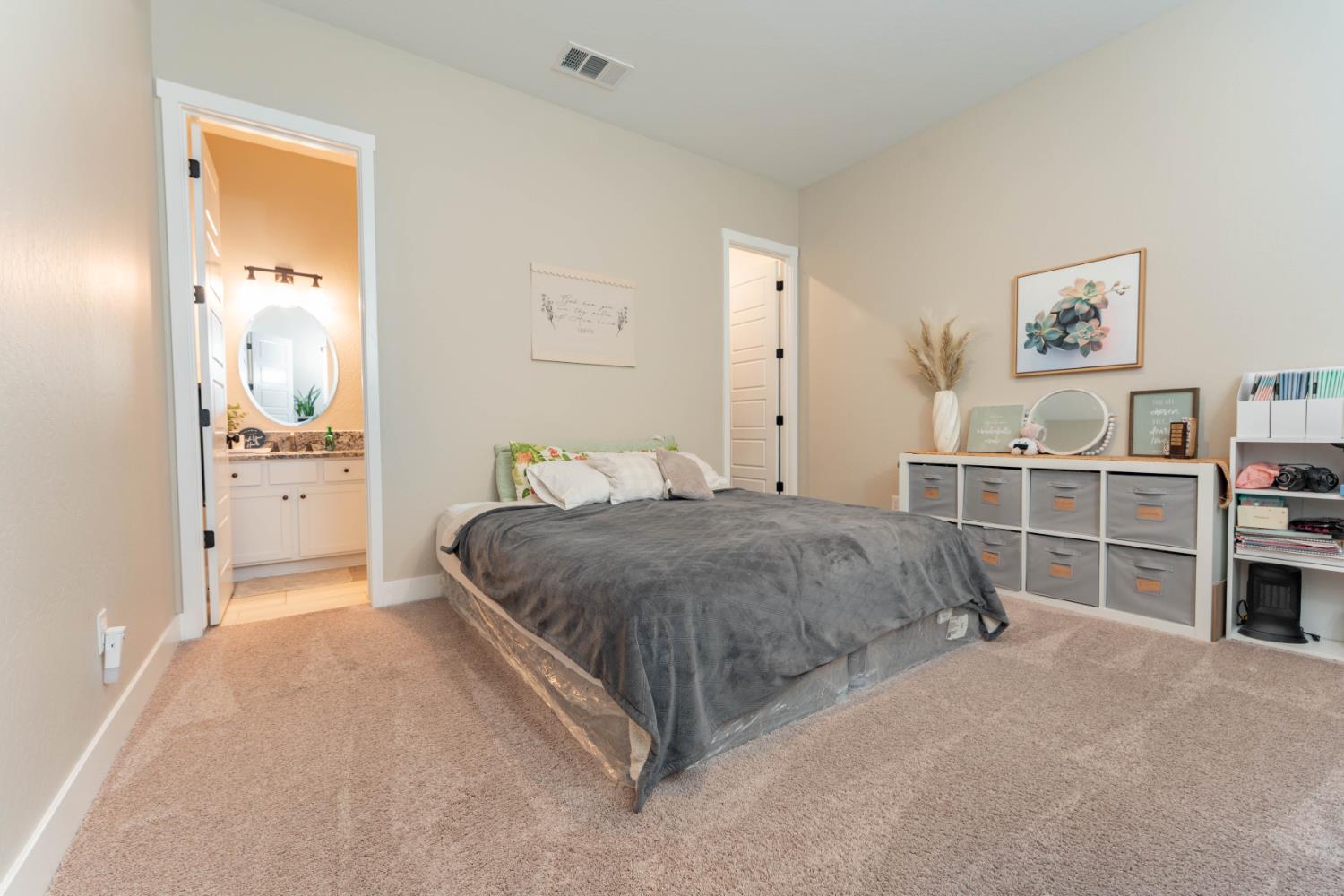 3601 Lark Ave, Visalia, CA 93291