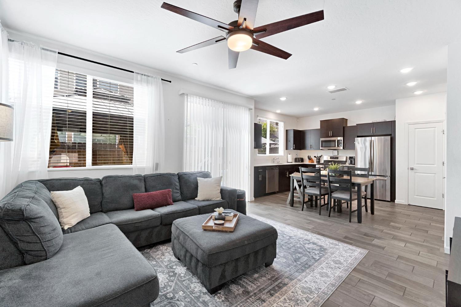 3750 Highclere Way, Clovis, CA 93619