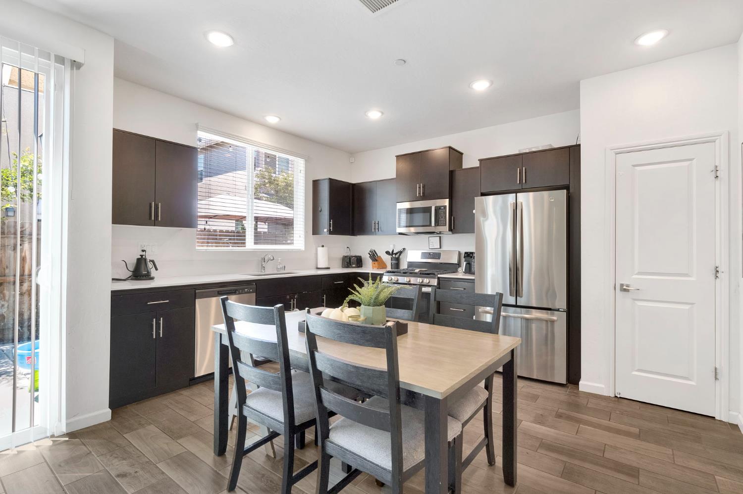 3750 Highclere Way, Clovis, CA 93619