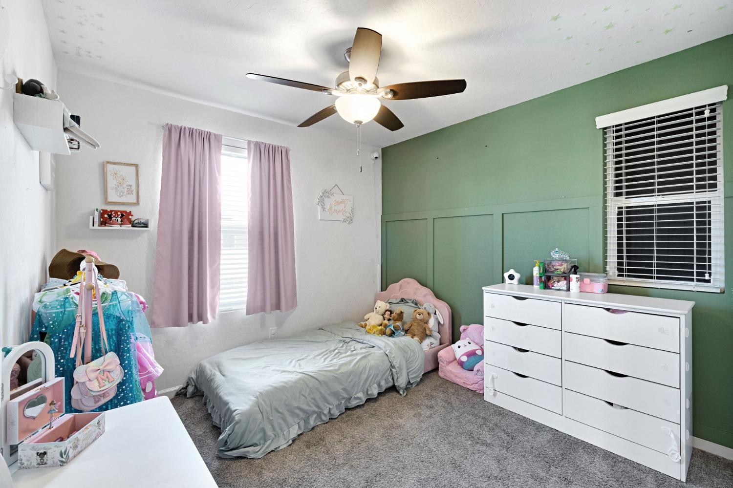 3750 Highclere Way, Clovis, CA 93619