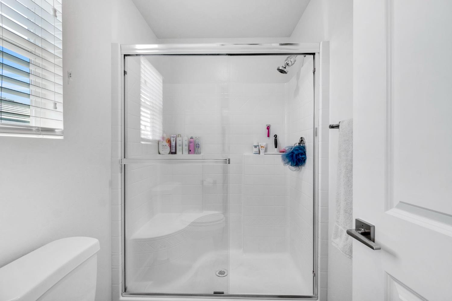 3750 Highclere Way, Clovis, CA 93619