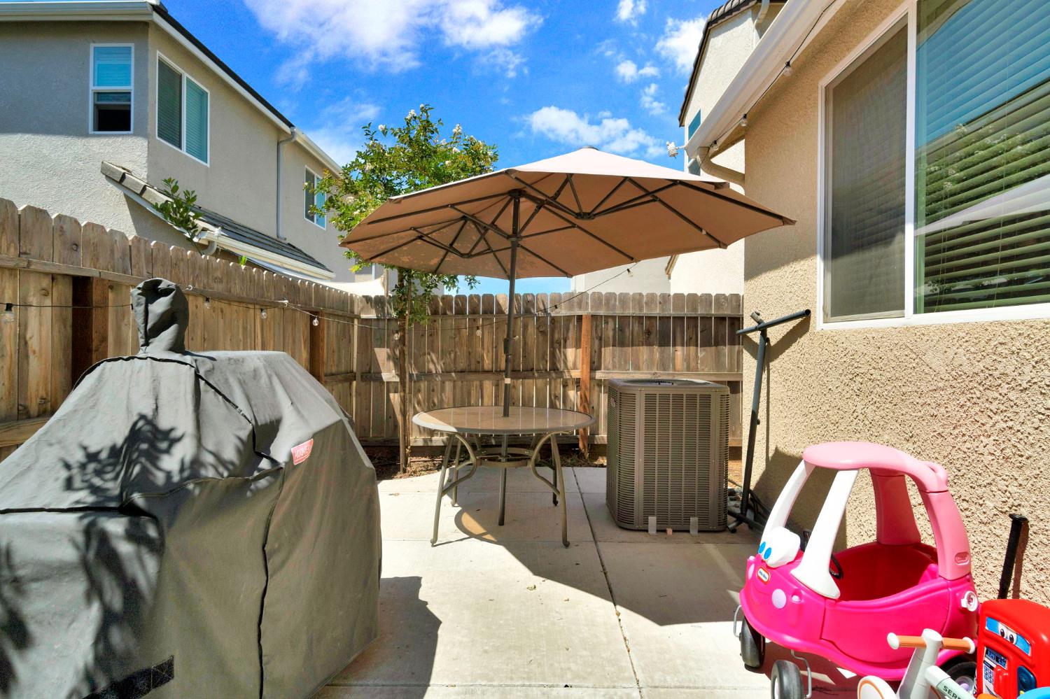 3750 Highclere Way, Clovis, CA 93619