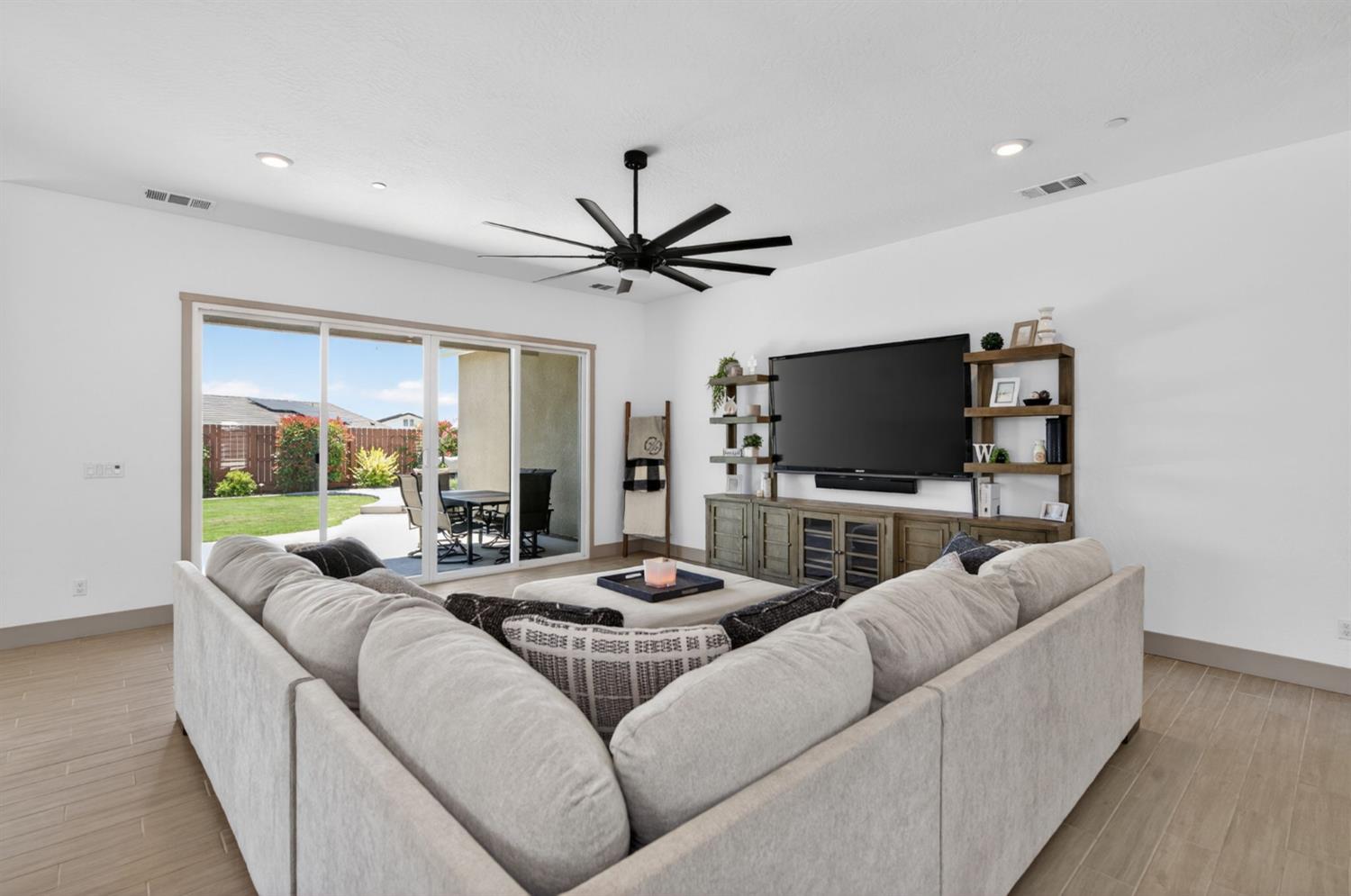 20123 Pescara Ln, Friant, CA 93626