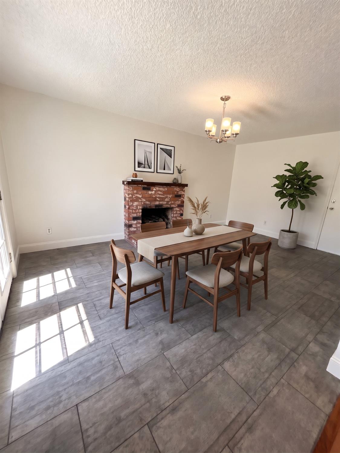 3843 N Ezie Ave, Fresno, CA 93727