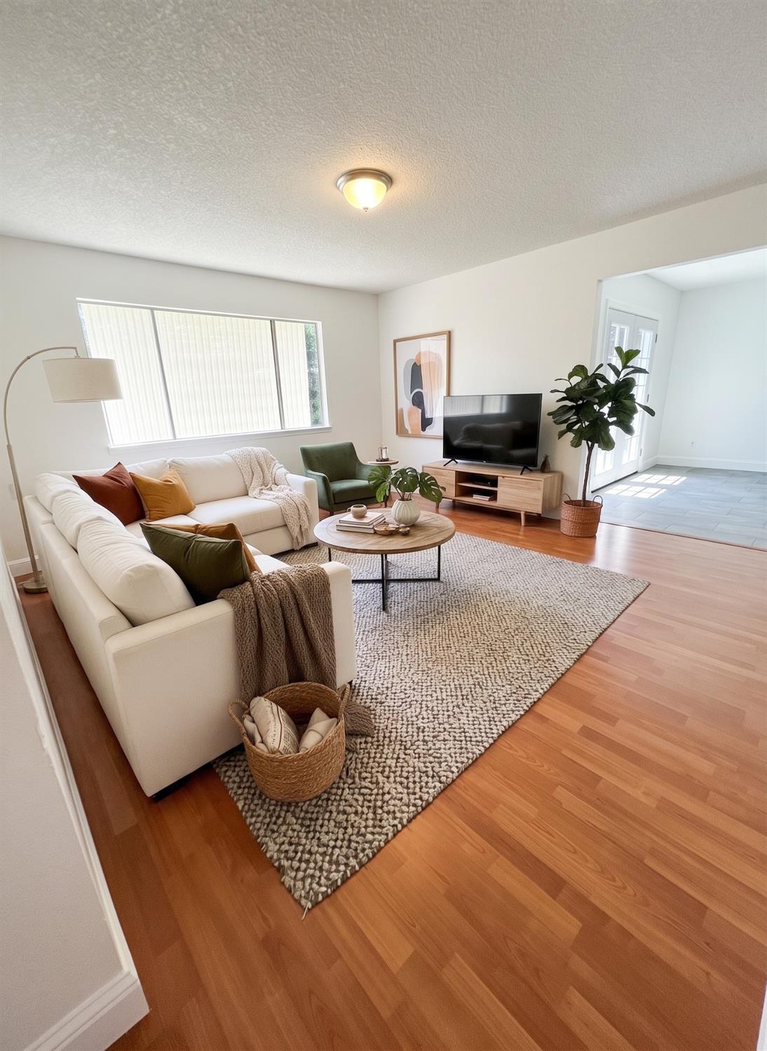 3843 N Ezie Ave, Fresno, CA 93727