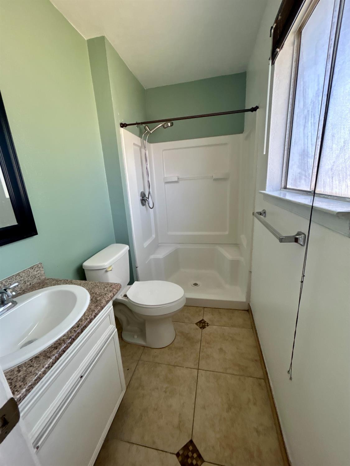 3843 N Ezie Ave, Fresno, CA 93727
