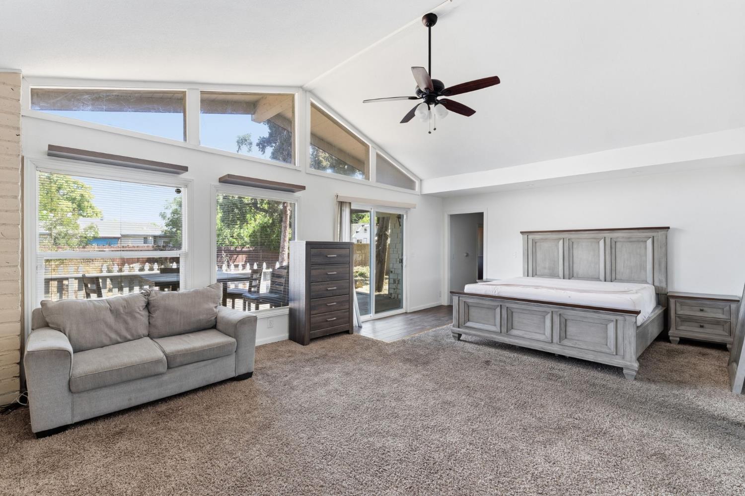 4659 E Terrace Ave, Fresno, CA 93703
