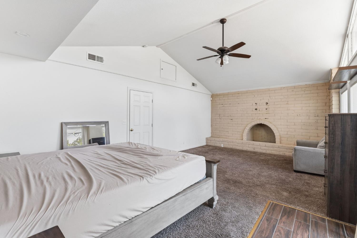 4659 E Terrace Ave, Fresno, CA 93703