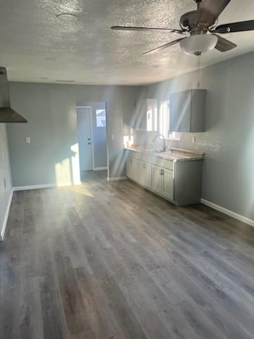 392 N Ferger Ave, Fresno, CA 93701