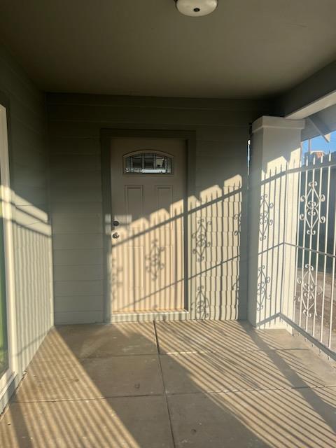 392 N Ferger Ave, Fresno, CA 93701