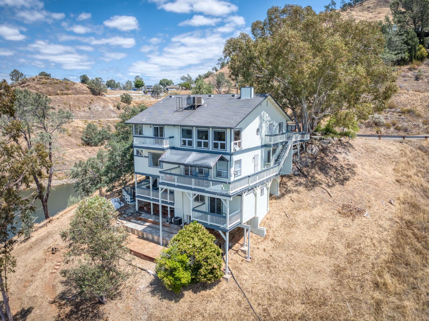 28037 Sky Harbour Rd, Friant, CA 93626
