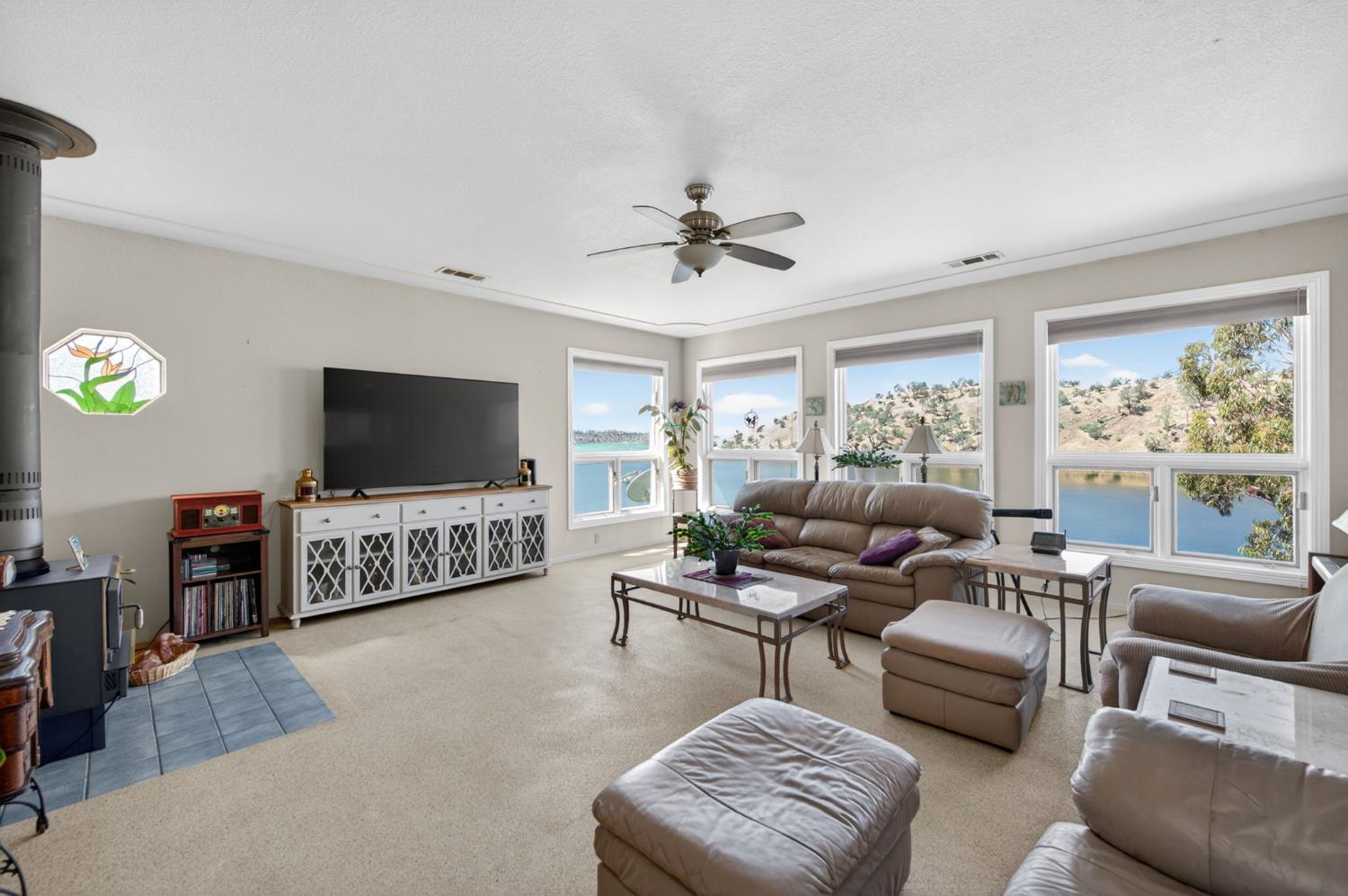 28037 Sky Harbour Rd, Friant, CA 93626